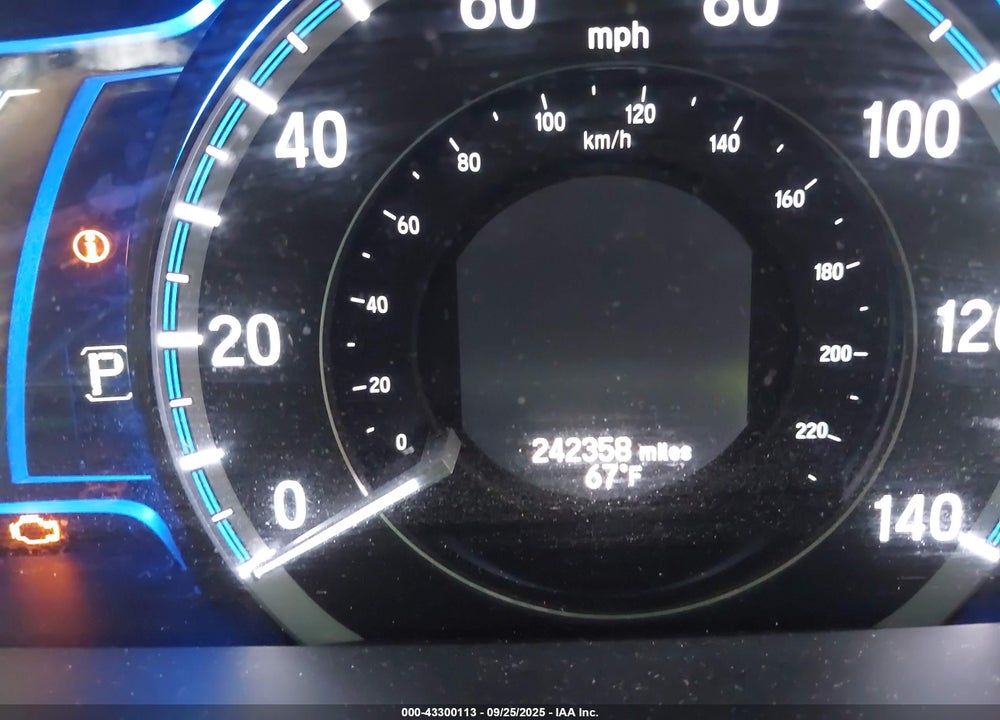 2017 HONDA ACCORD VIN: JHMCR6F52HC017352