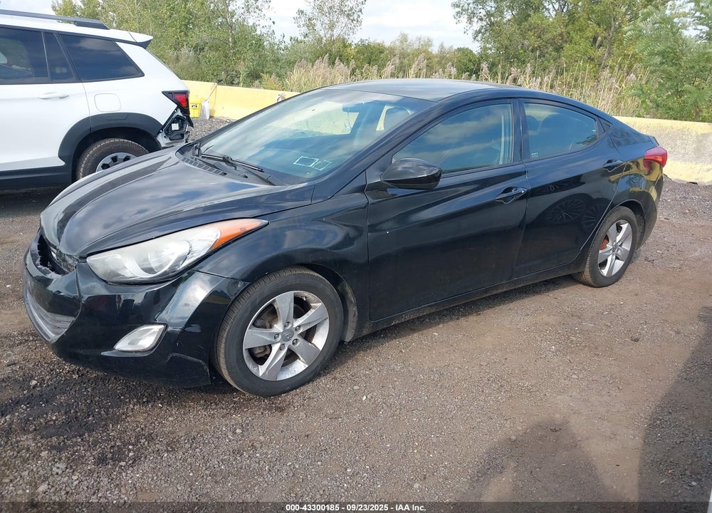 2013 HYUNDAI ELANTRA VIN: 5NPDH4AE8DH446000