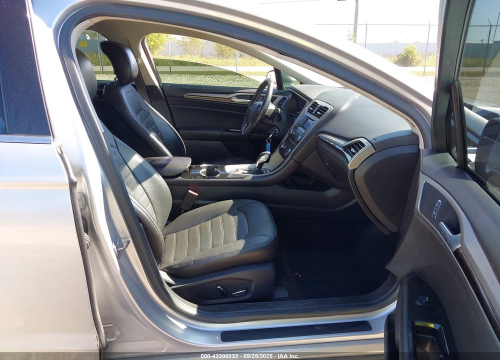 2014 FORD FUSION SE VIN: 3FA6P0HD3ER210151