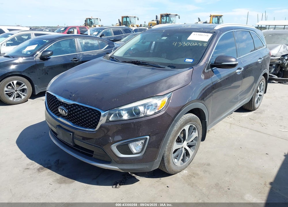 2017 KIA SORENTO 3.3L EX VIN: 5XYPH4A5XHG295042