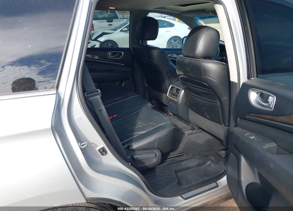 2015 INFINITI QX60 VIN: 5N1AL0MN7FC555497