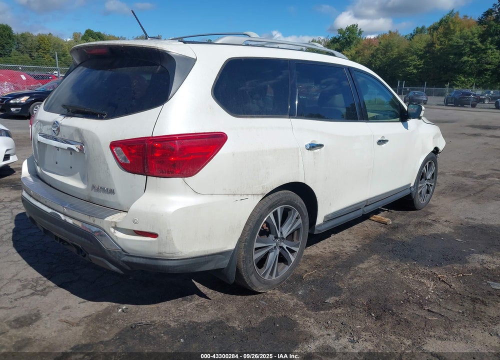 2017 NISSAN PATHFINDER PLATINUM VIN: 5N1DR2MN7HC697889