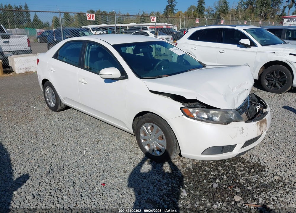 2011 KIA FORTE EX VIN: KNAFU4A24B5461355