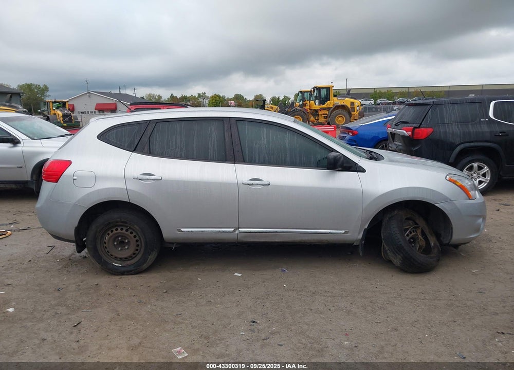 2015 NISSAN ROGUE VIN: JN8AS5MT4FW673948