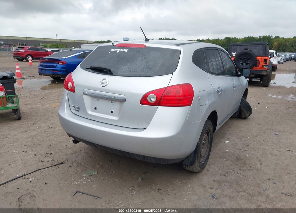 2015 NISSAN ROGUE VIN: JN8AS5MT4FW673948