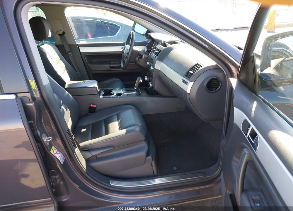 2009 VOLKSWAGEN TOUAREG VIN: WVGBE77L99D024107