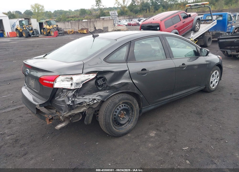 2018 FORD FOCUS VIN: 1FADP3E20JL307084