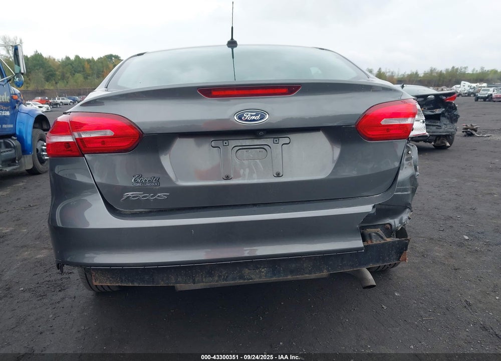 2018 FORD FOCUS VIN: 1FADP3E20JL307084