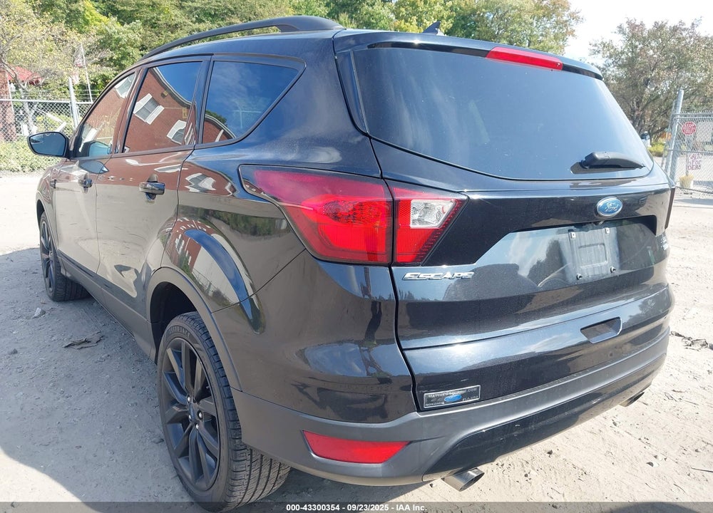 2019 FORD ESCAPE SE VIN: 1FMCU9GD9KUA23007