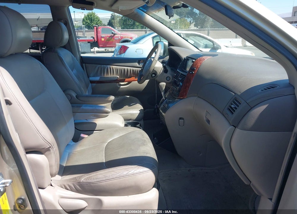 2004 TOYOTA SIENNA XLE VIN: 5TDZA22C74S172407