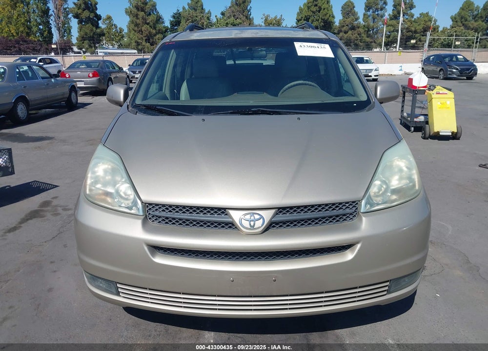 2004 TOYOTA SIENNA XLE VIN: 5TDZA22C74S172407