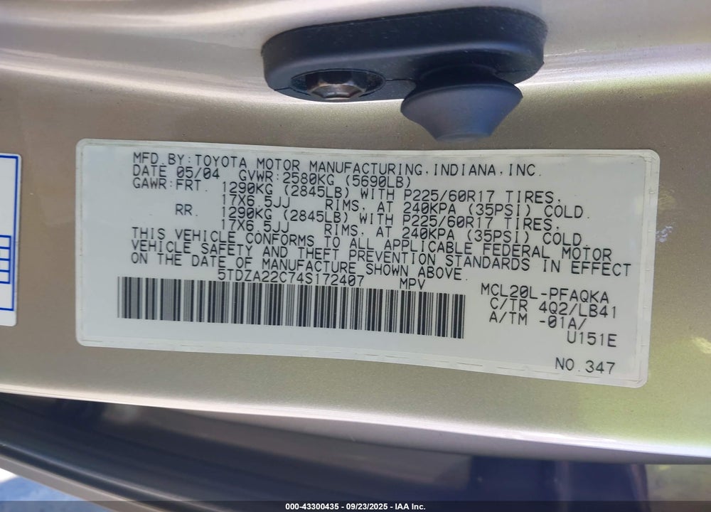 2004 TOYOTA SIENNA XLE VIN: 5TDZA22C74S172407
