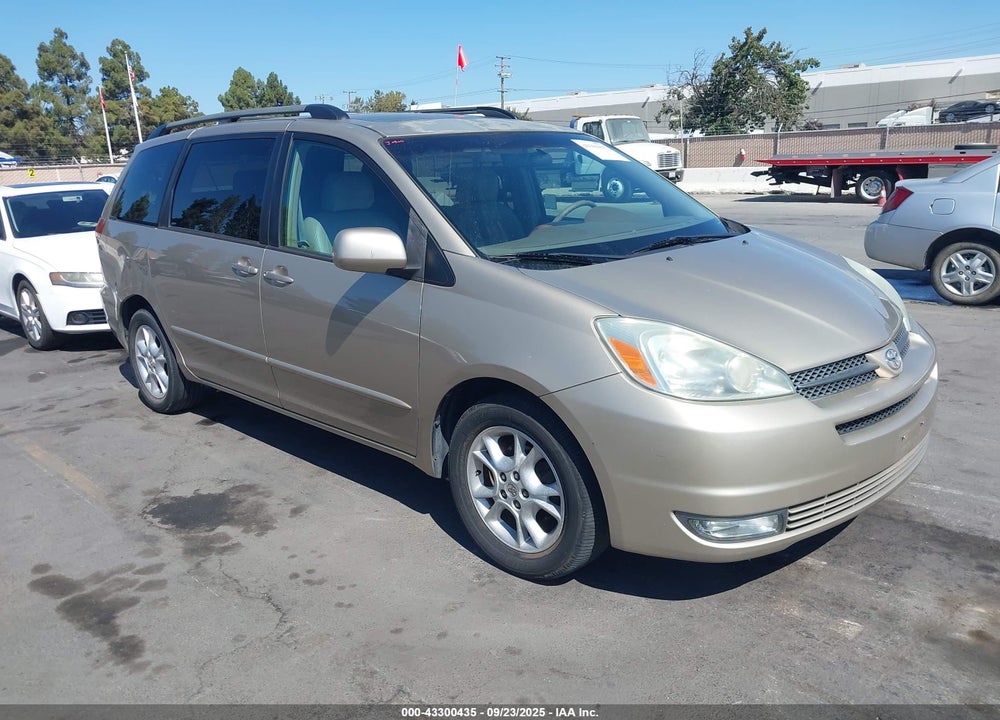 2004 TOYOTA SIENNA XLE VIN: 5TDZA22C74S172407