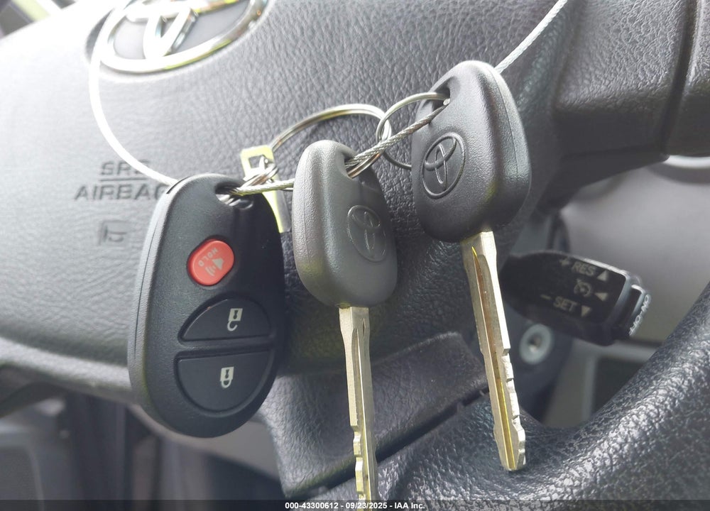 2010 TOYOTA TUNDRA VIN: 5TFUY5F19AX139768