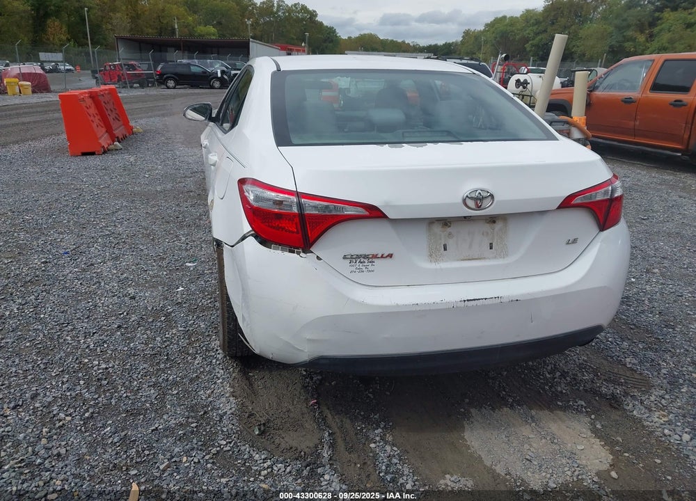 2015 TOYOTA COROLLA VIN: 5YFBURHE3FP270646