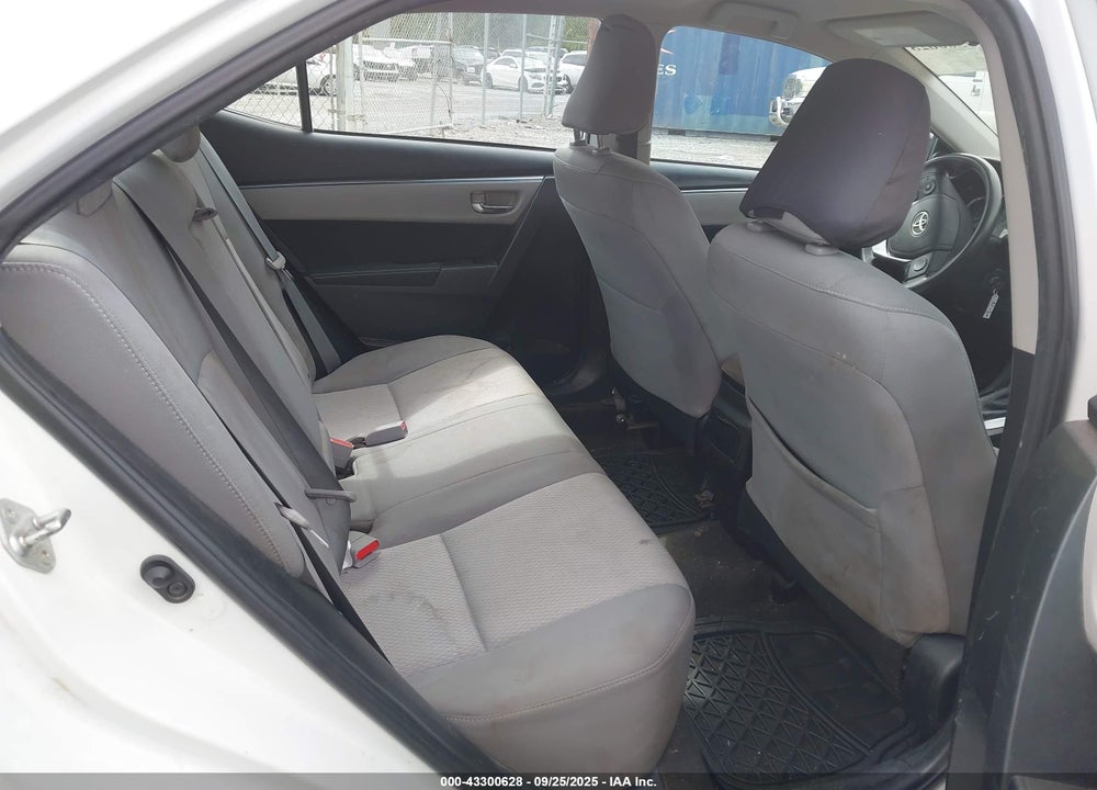 2015 TOYOTA COROLLA VIN: 5YFBURHE3FP270646