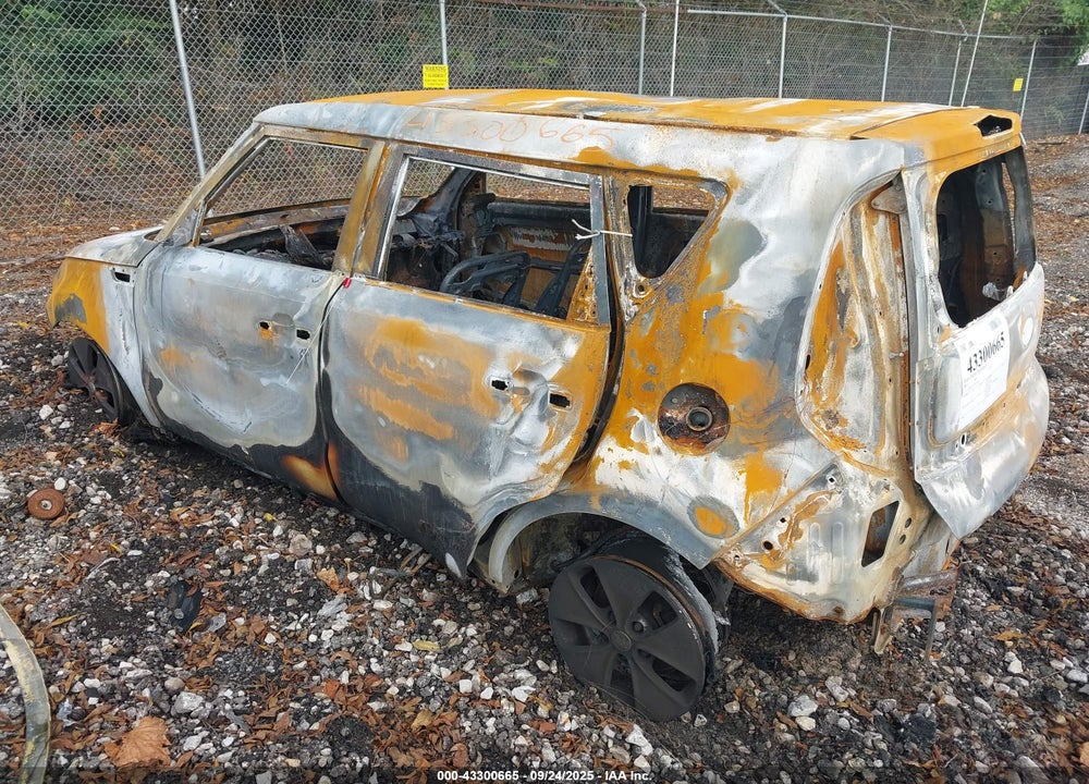2015 KIA SOUL VIN: KNDJN2A27F7121903