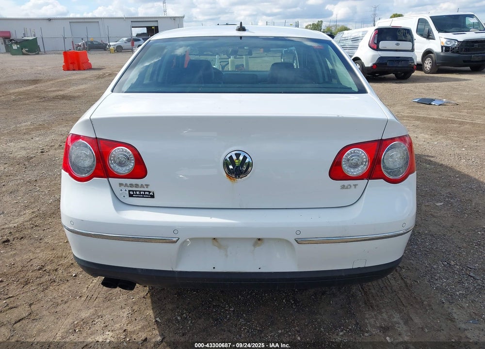 2008 VOLKSWAGEN PASSAT LUX VIN: WVWEK73CX8E198325