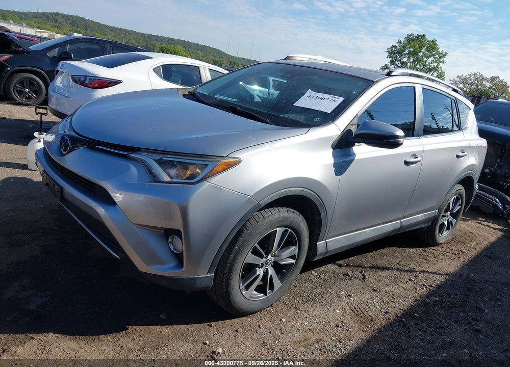 2017 TOYOTA RAV4 VIN: 2T3RFREV7HW648473