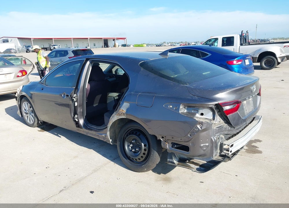 2021 TOYOTA CAMRY LE VIN: 4T1C11AK6MU581014