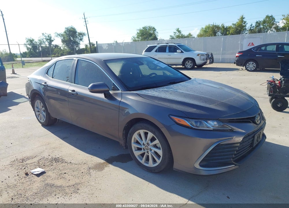 2021 TOYOTA CAMRY LE VIN: 4T1C11AK6MU581014