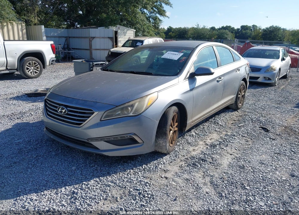 2015 HYUNDAI SONATA VIN: 5NPE24AF1FH007111