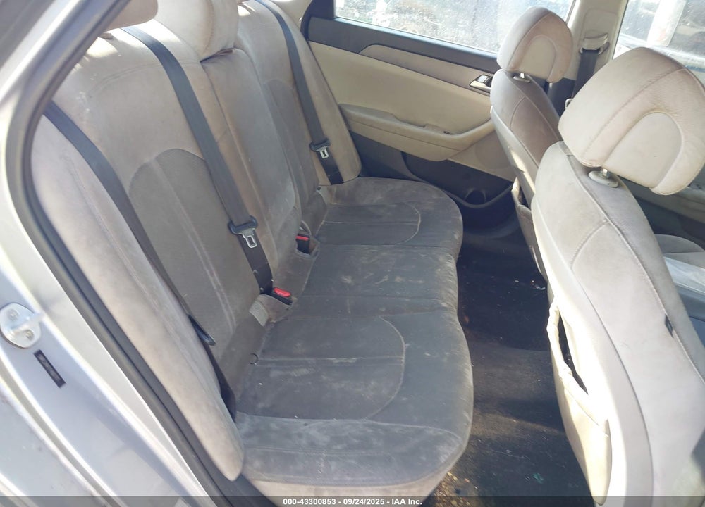 2015 HYUNDAI SONATA VIN: 5NPE24AF1FH007111