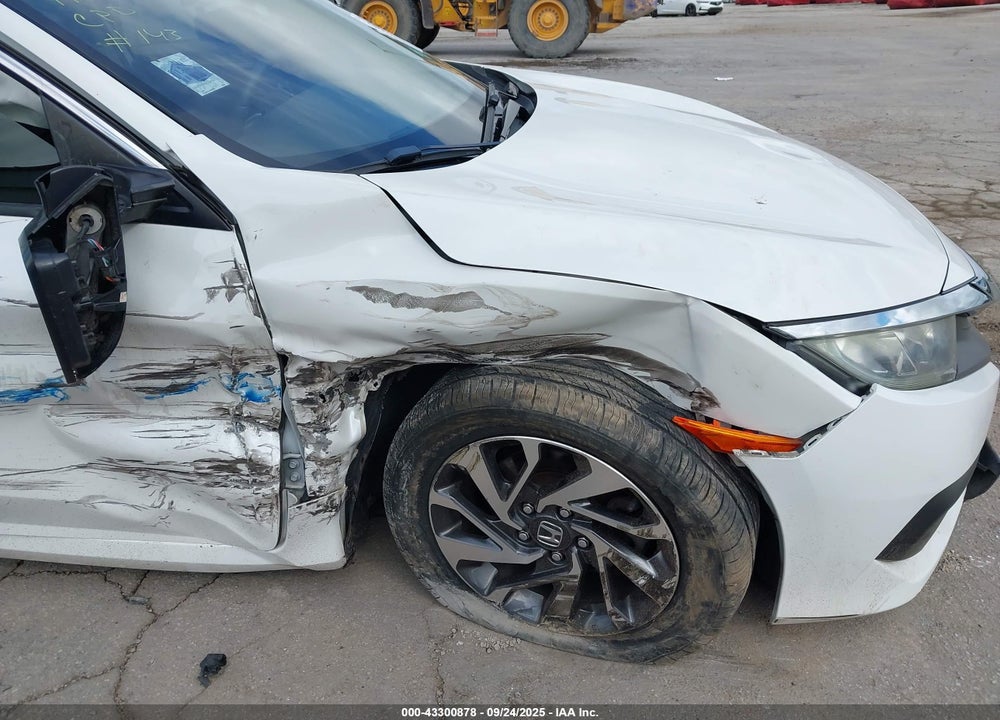2018 HONDA CIVIC VIN: 19XFC2F73JE012315