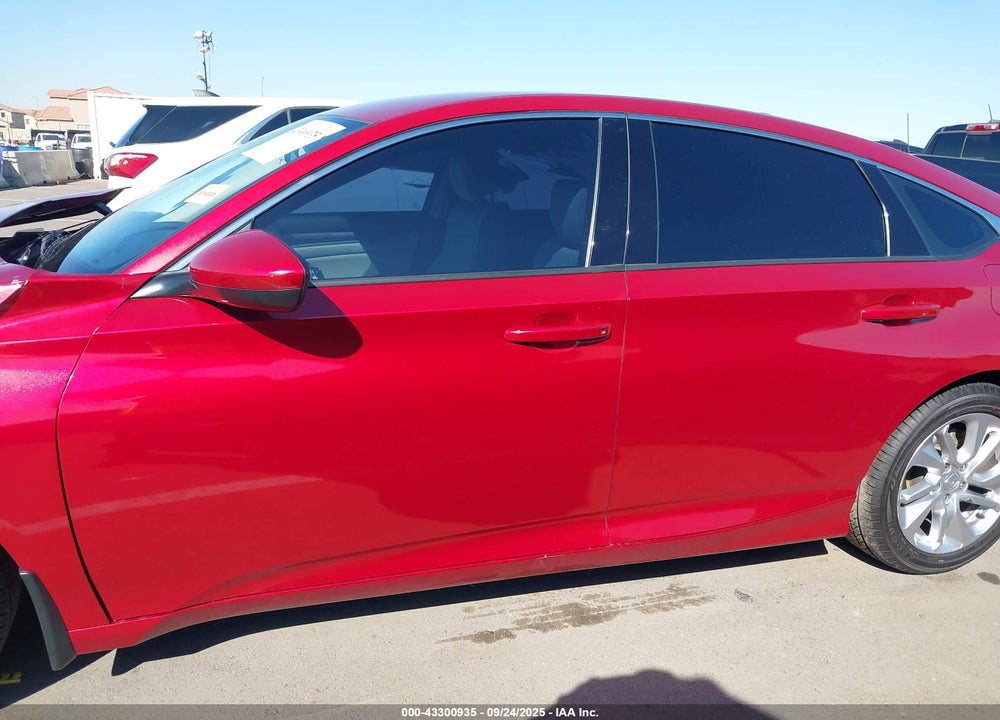 2019 HONDA ACCORD VIN: 1HGCV1F16KA005061