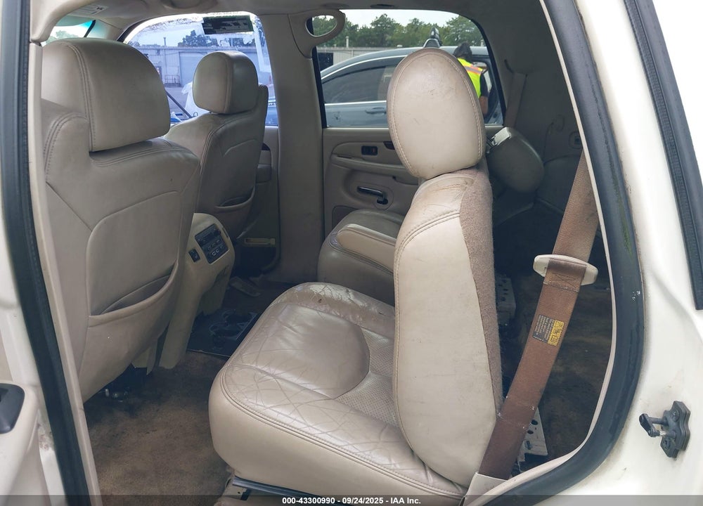 2003 CADILLAC ESCALADE STANDARD VIN: 1GYEC63TX3R195539