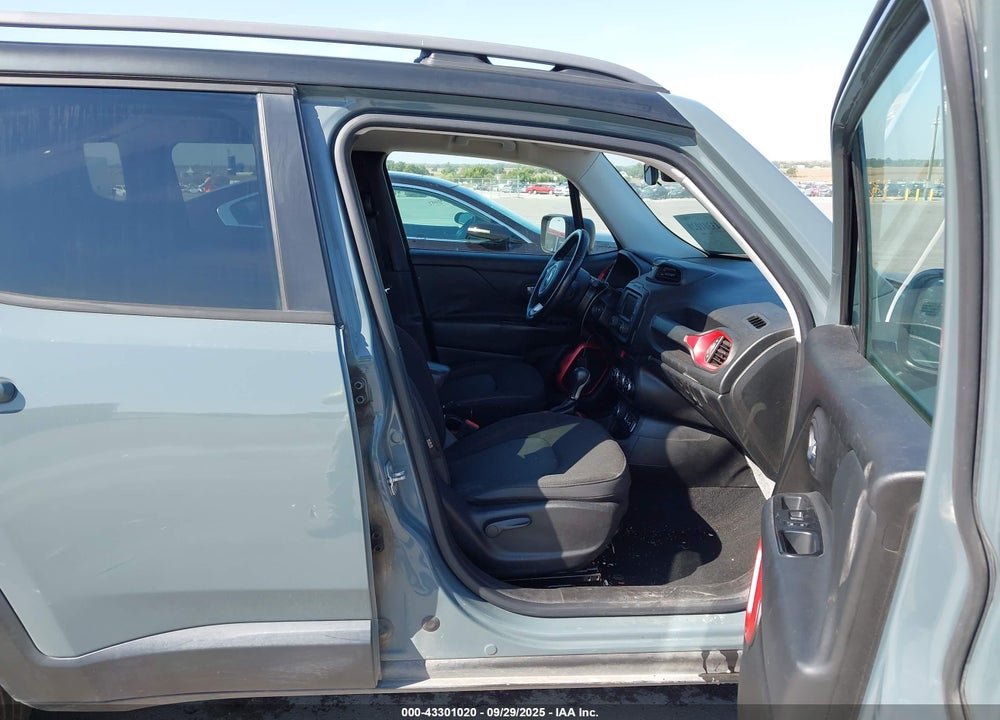 2015 JEEP RENEGADE VIN: ZACCJBCT5FPB96340