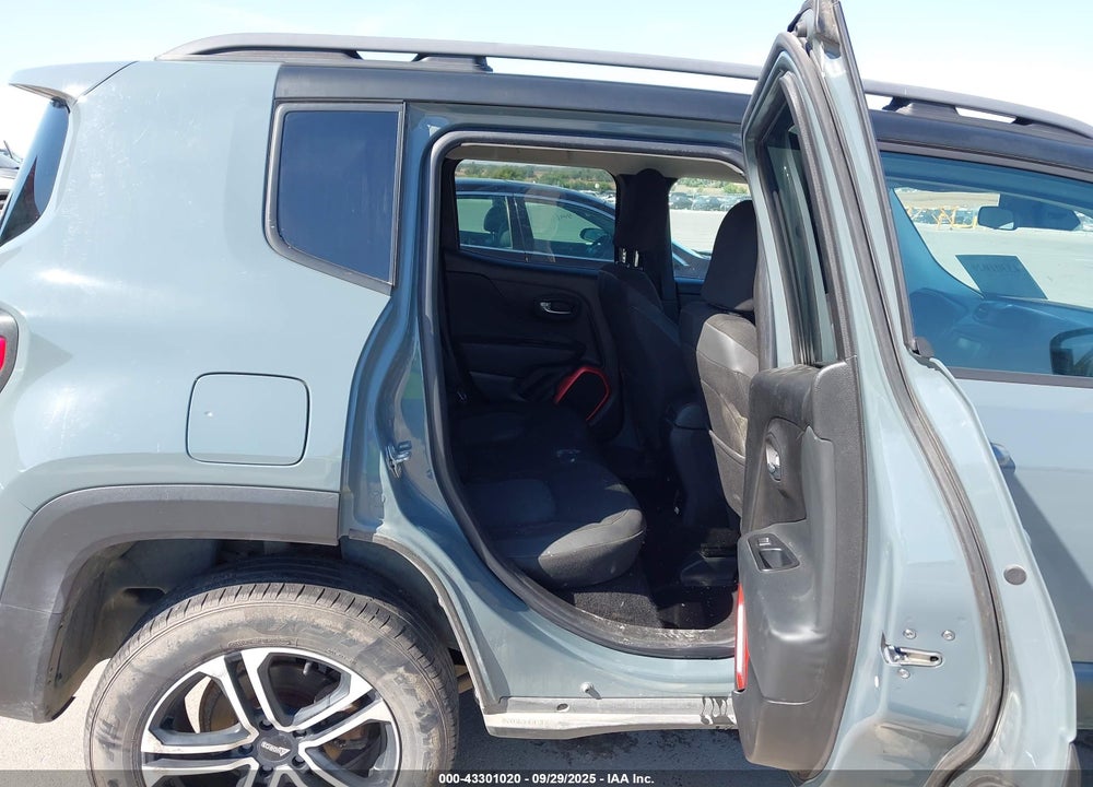 2015 JEEP RENEGADE VIN: ZACCJBCT5FPB96340
