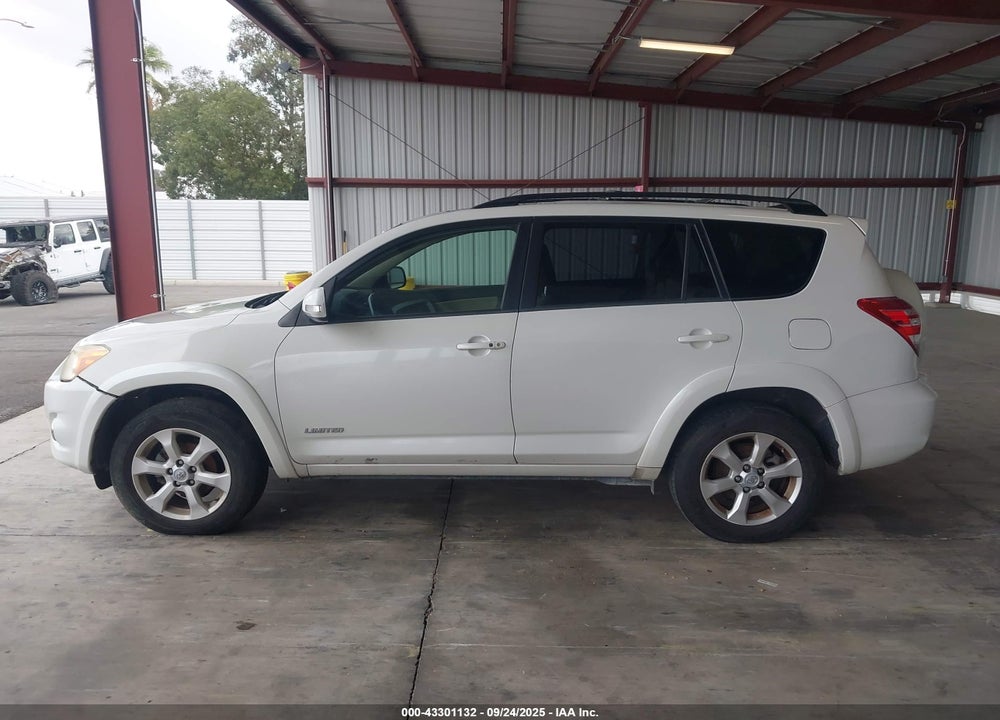 2009 TOYOTA RAV4 VIN: JTMZF31V695010825