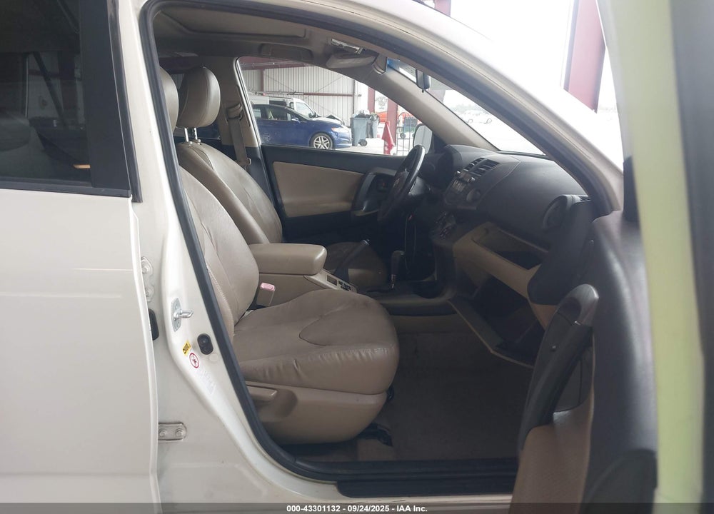 2009 TOYOTA RAV4 VIN: JTMZF31V695010825