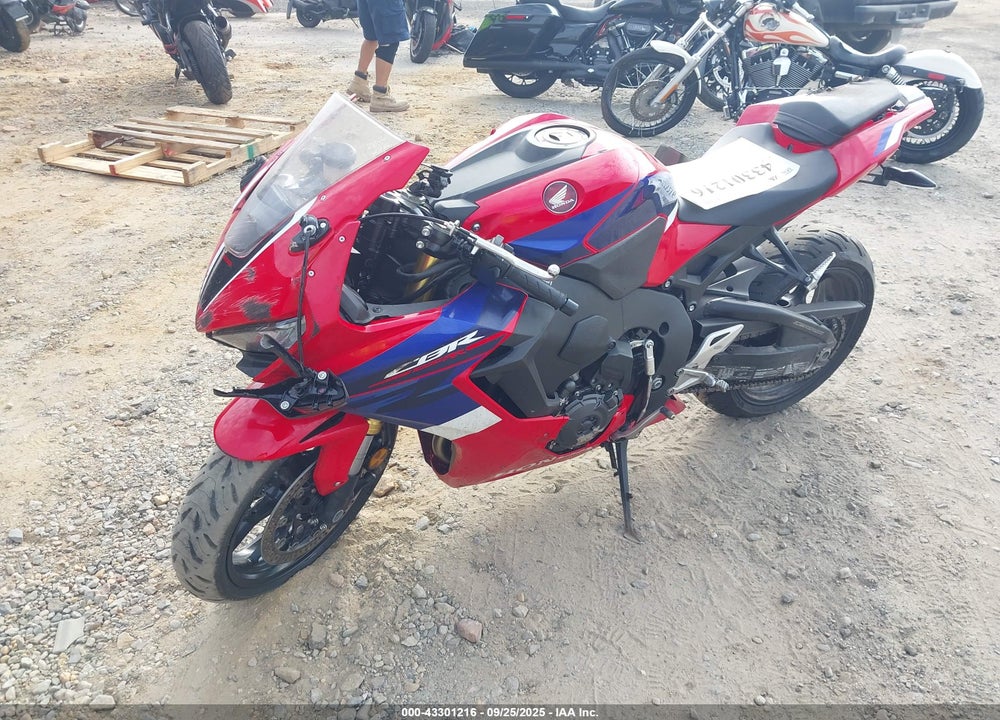 2024 HONDA CBR1000 RA VIN: JH2SC7755RK700096
