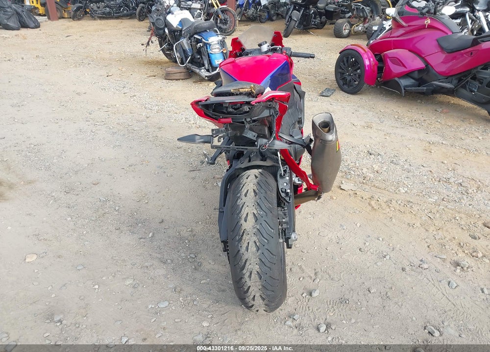 2024 HONDA CBR1000 RA VIN: JH2SC7755RK700096