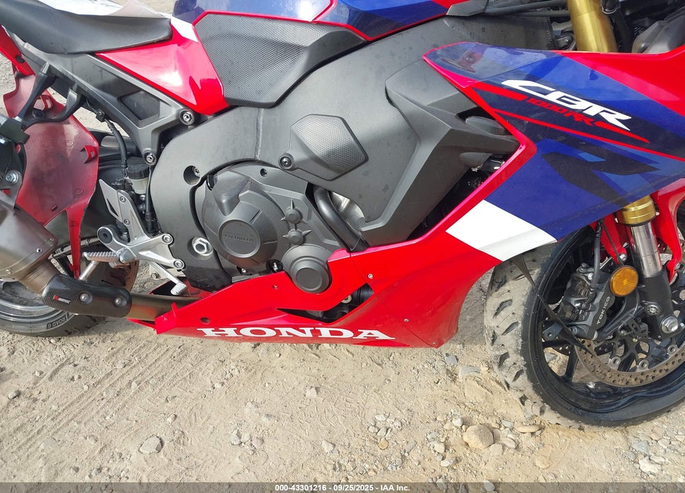 2024 HONDA CBR1000 RA VIN: JH2SC7755RK700096
