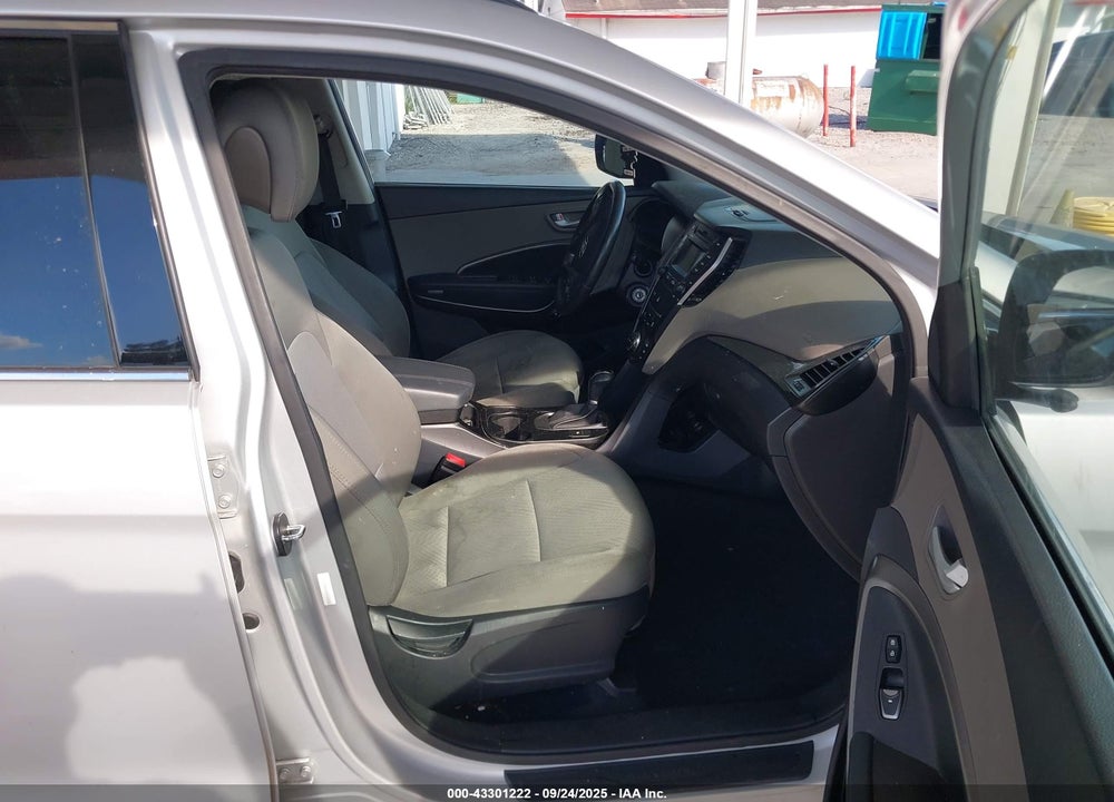 2014 HYUNDAI SANTA FE VIN: 5XYZU3LB3EG206926