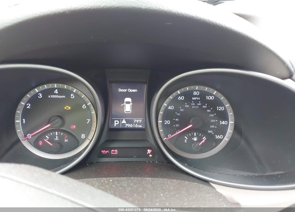 2015 HYUNDAI SANTA FE SPORT 2.4L VIN: 5XYZUDLB7FG263332