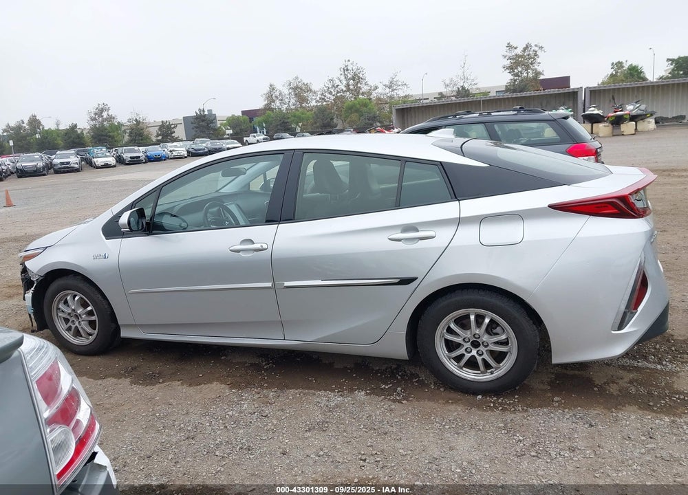 2018 TOYOTA PRIUS PRIME VIN: JTDKARFP5J3095122