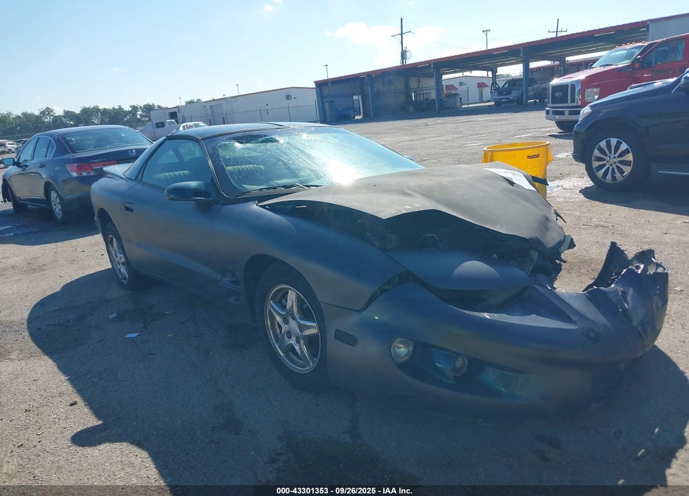 1999 PONTIAC FIREBIRD VIN: 2G2FS22K5X2208290