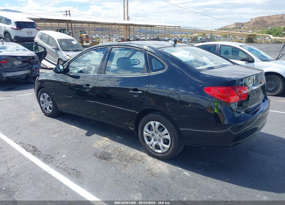 2010 HYUNDAI ELANTRA VIN: KMHDU4AD9AU180440