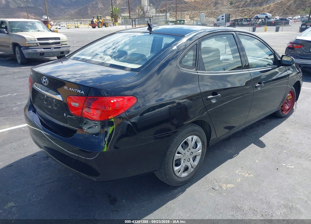 2010 HYUNDAI ELANTRA VIN: KMHDU4AD9AU180440