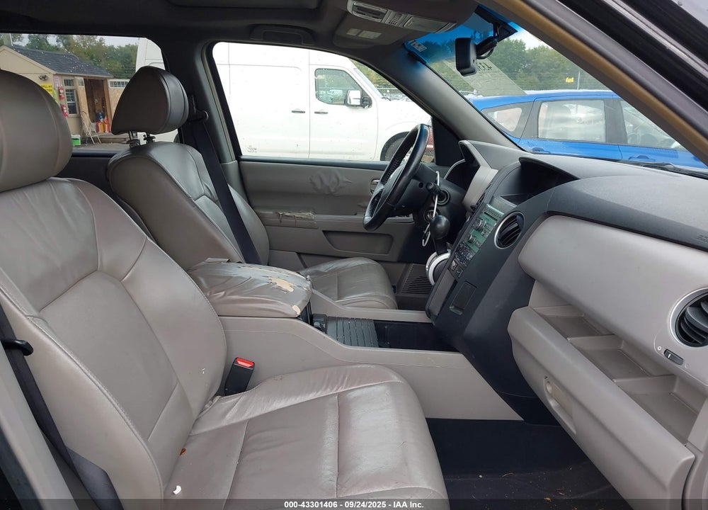 2009 HONDA PILOT EX-L VIN: 5FNYF48579B037117