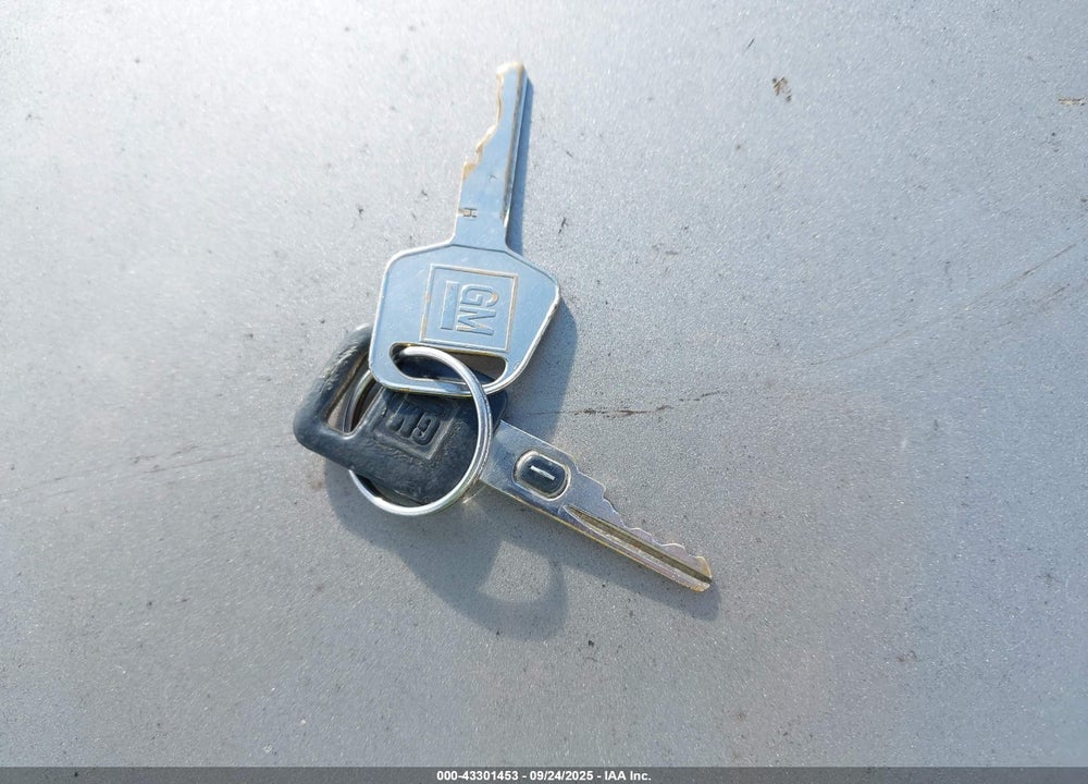 1998 CHEVROLET LUMINA VIN: 2G1WL52M2W9331250