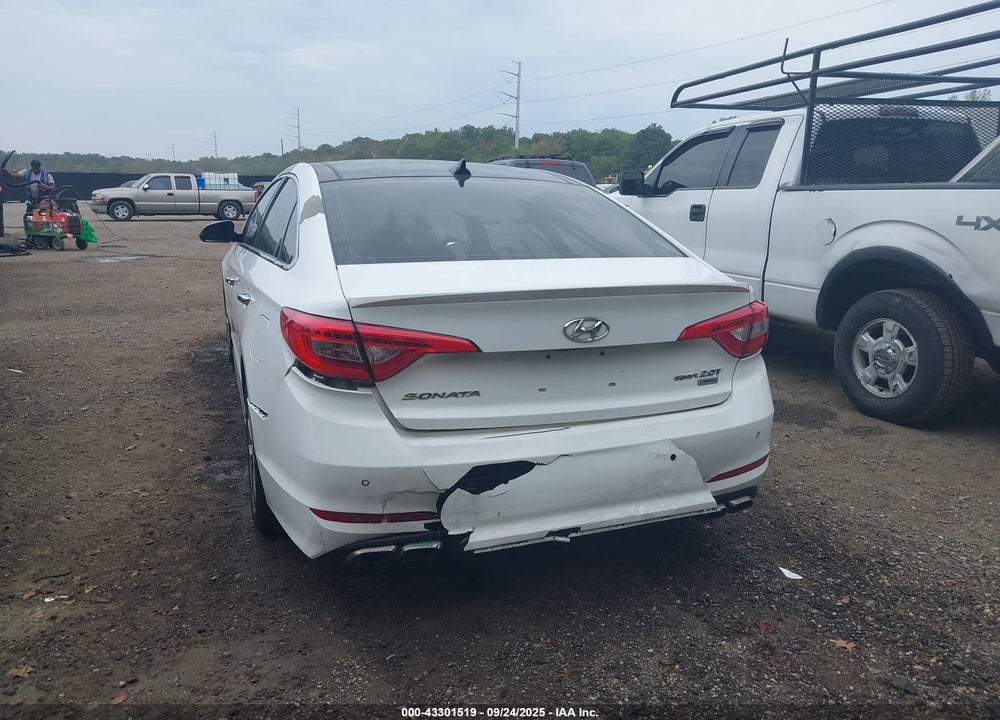 2015 HYUNDAI SONATA VIN: 5NPE34AB5FH249409