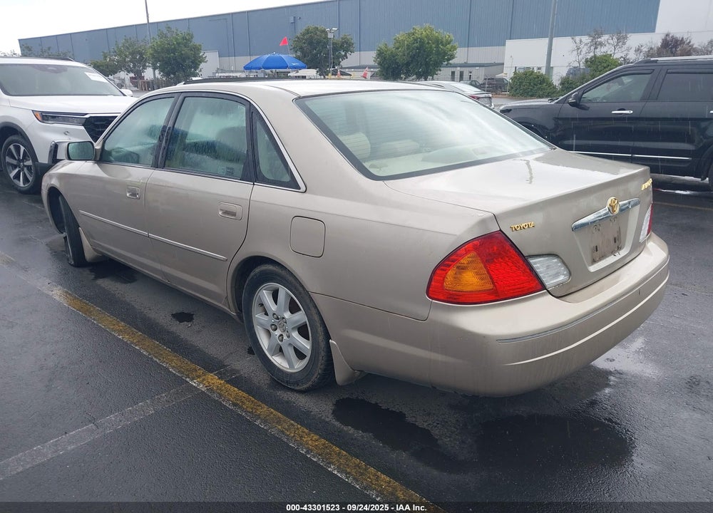2000 TOYOTA AVALON XLS VIN: 4T1BF28B6YU017488