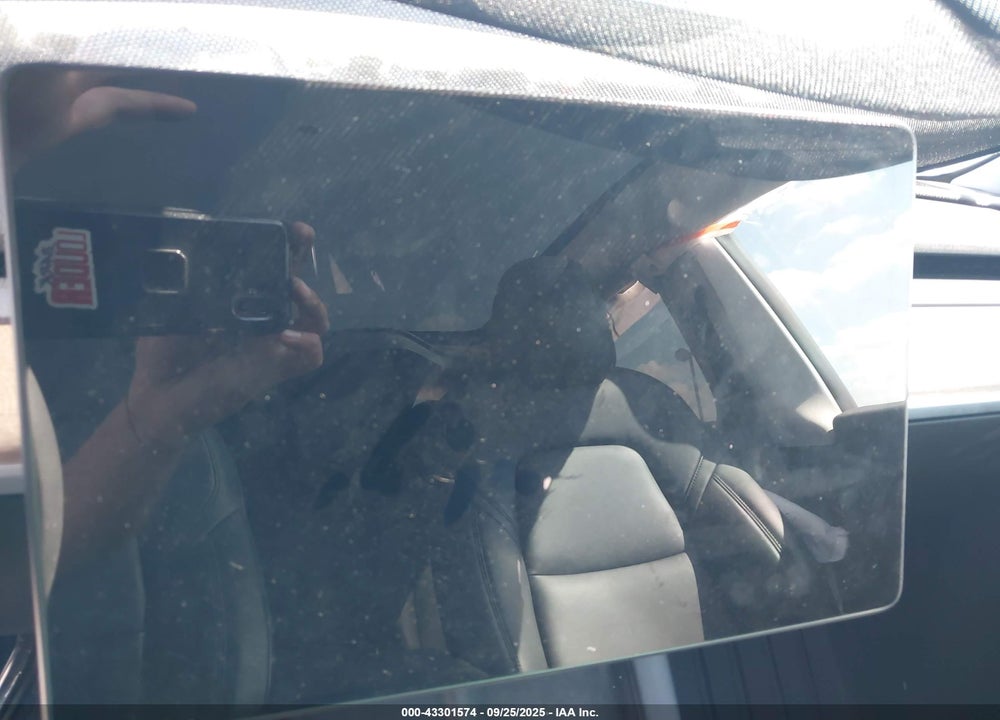 2021 TESLA MODEL Y LONG RANGE DUAL MOTOR ALL-WHEEL DRIVE VIN: 5YJYGDEEXMF233160