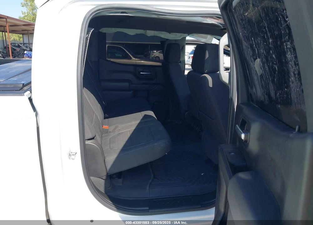 2022 CHEVROLET SILVERADO 1500 LTD 4WD SHORT BED LT VIN: 1GCUYDED3NZ226002