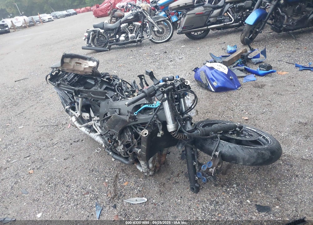 2004 YAMAHA YZFR6 L VIN: JYARJ06EX4A012210